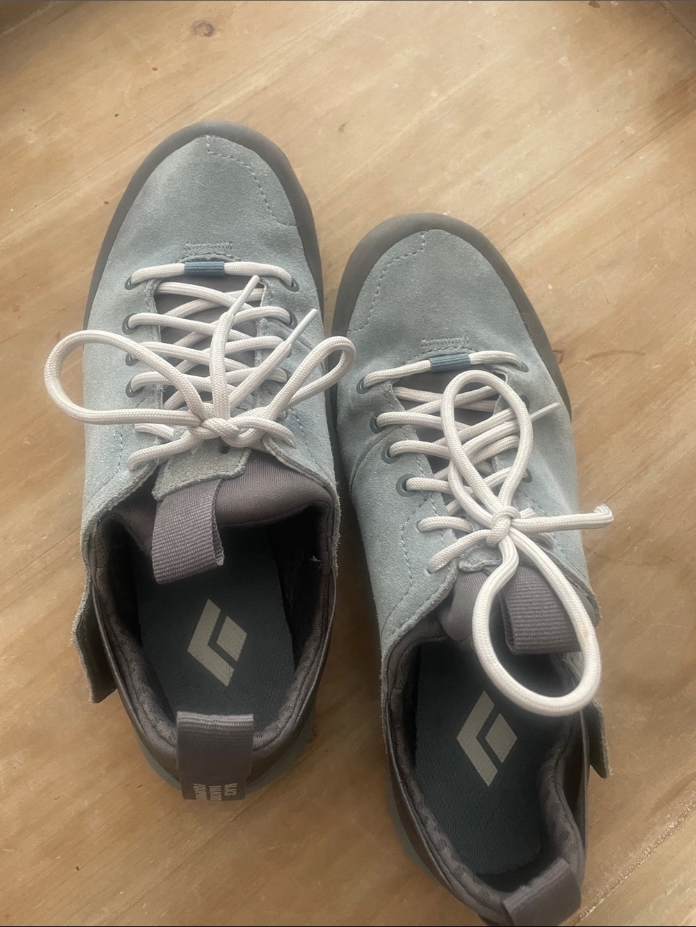 Black Diamond Men’s Light Blue Suede Climbing Approach Shoes Men 8/ Woman 9.5